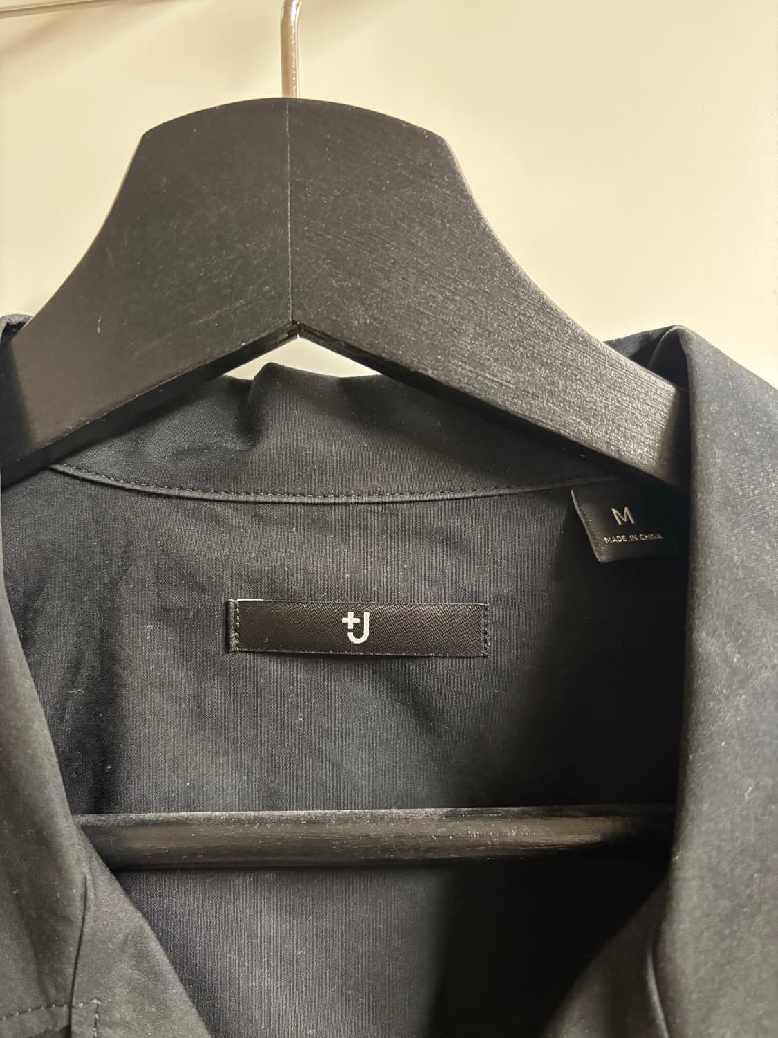 [M] 유니클로 질샌더 +J 오버사이즈 더블포켓셔츠 블랙 상품이미지4