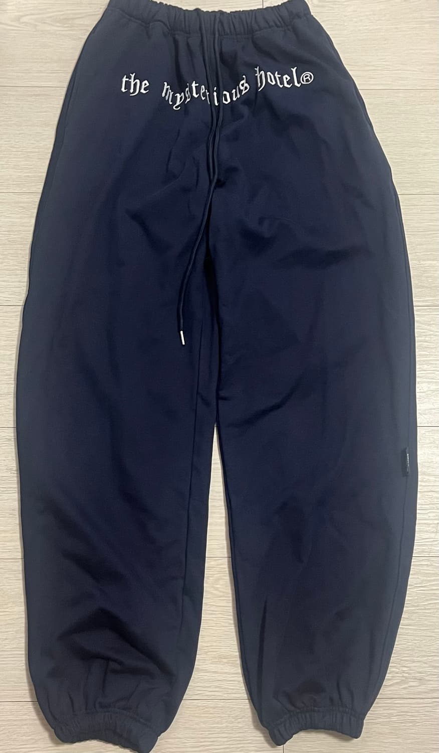 미스테리어스호텔 LONG STRAP OVER PANTS 상품이미지3