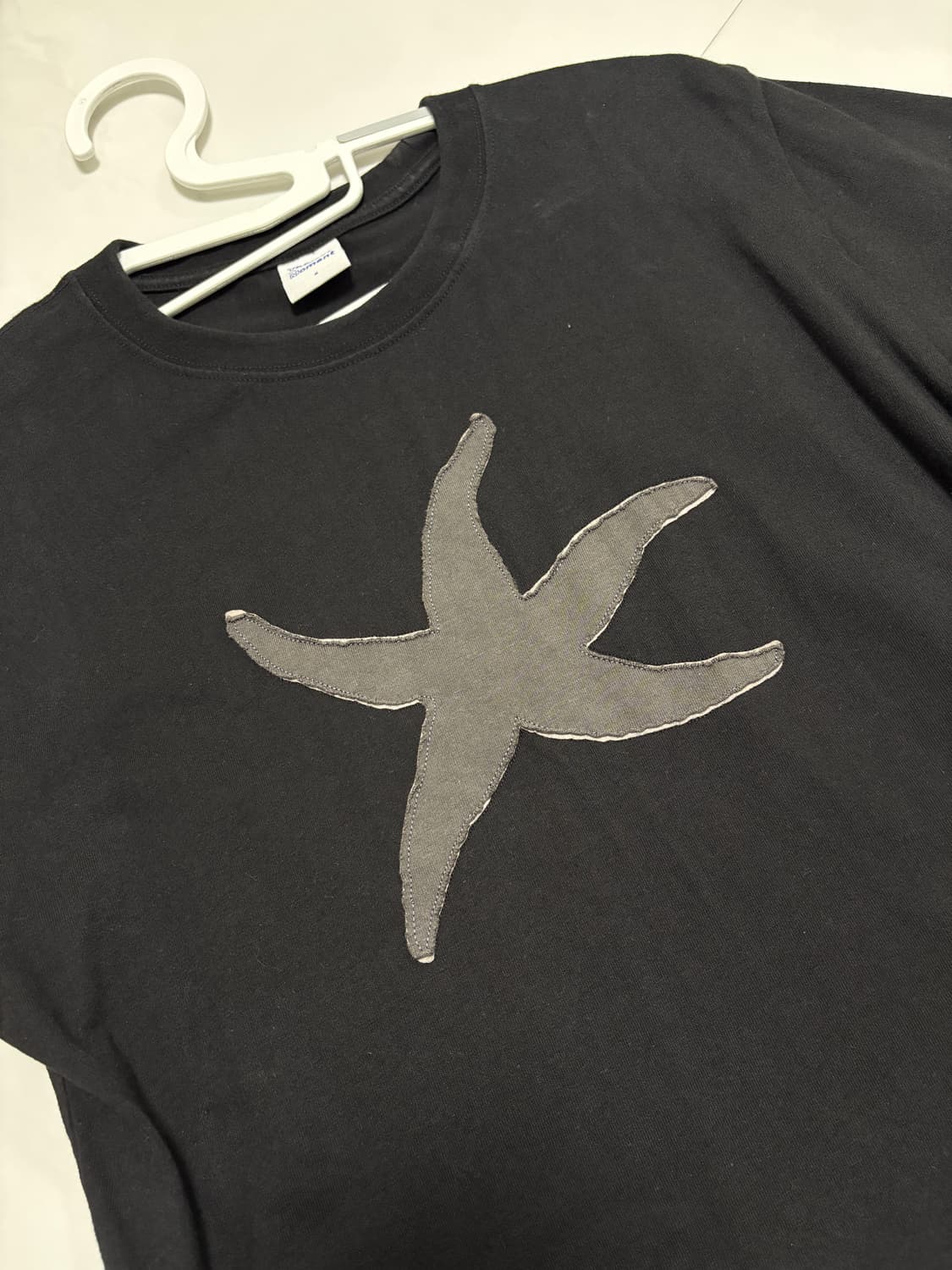 TCM 더콜디스트모먼트 vintage starfish T (black) 상품이미지2