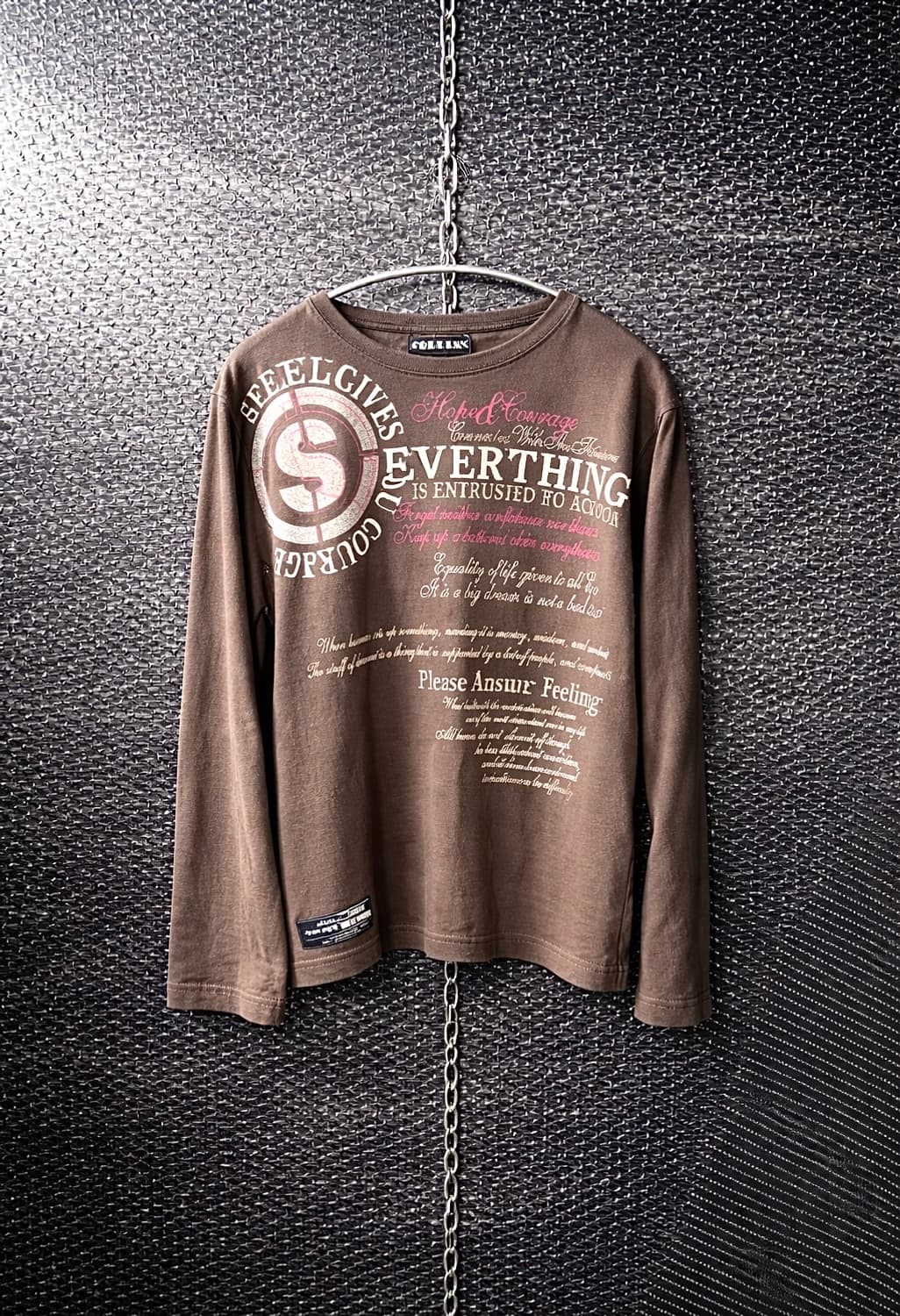 Collins 레터링 브이넥 티셔츠 상품이미지1