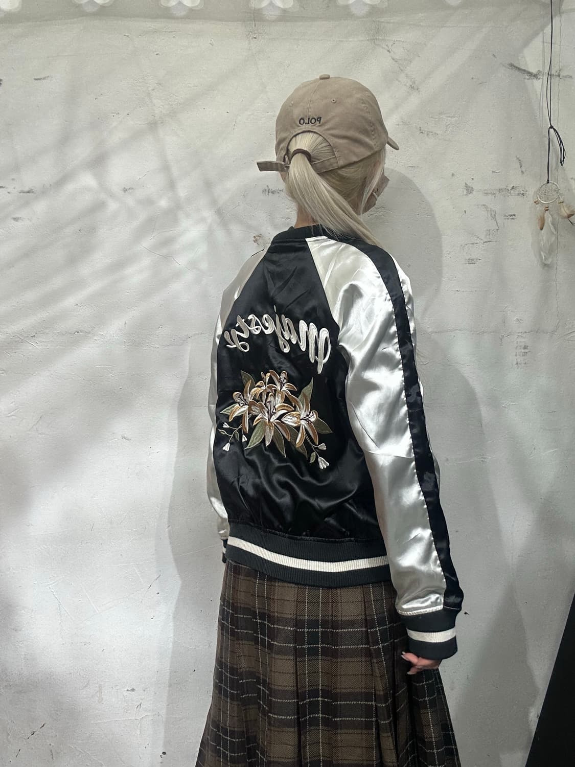 일본 빈티지 블랙 화이트 꽃 자수 스카잔 자켓 L 상품이미지3