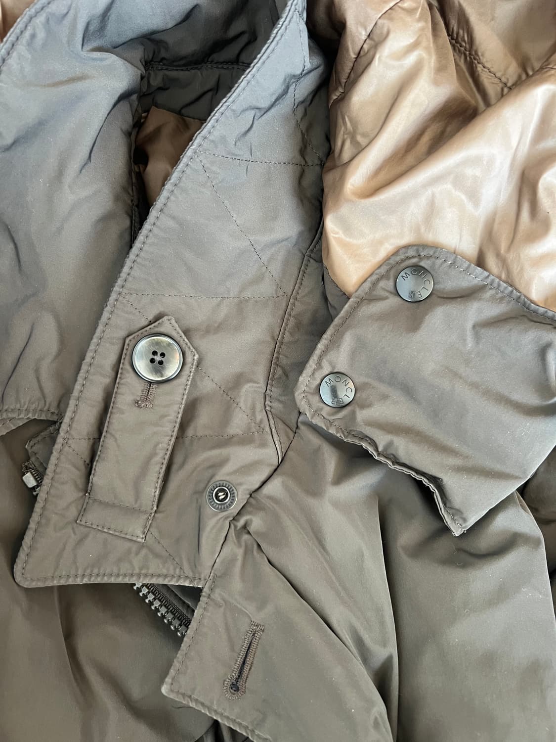 몽클레어 남성 카키 구스다운패딩 후드패딩점퍼 상품이미지5