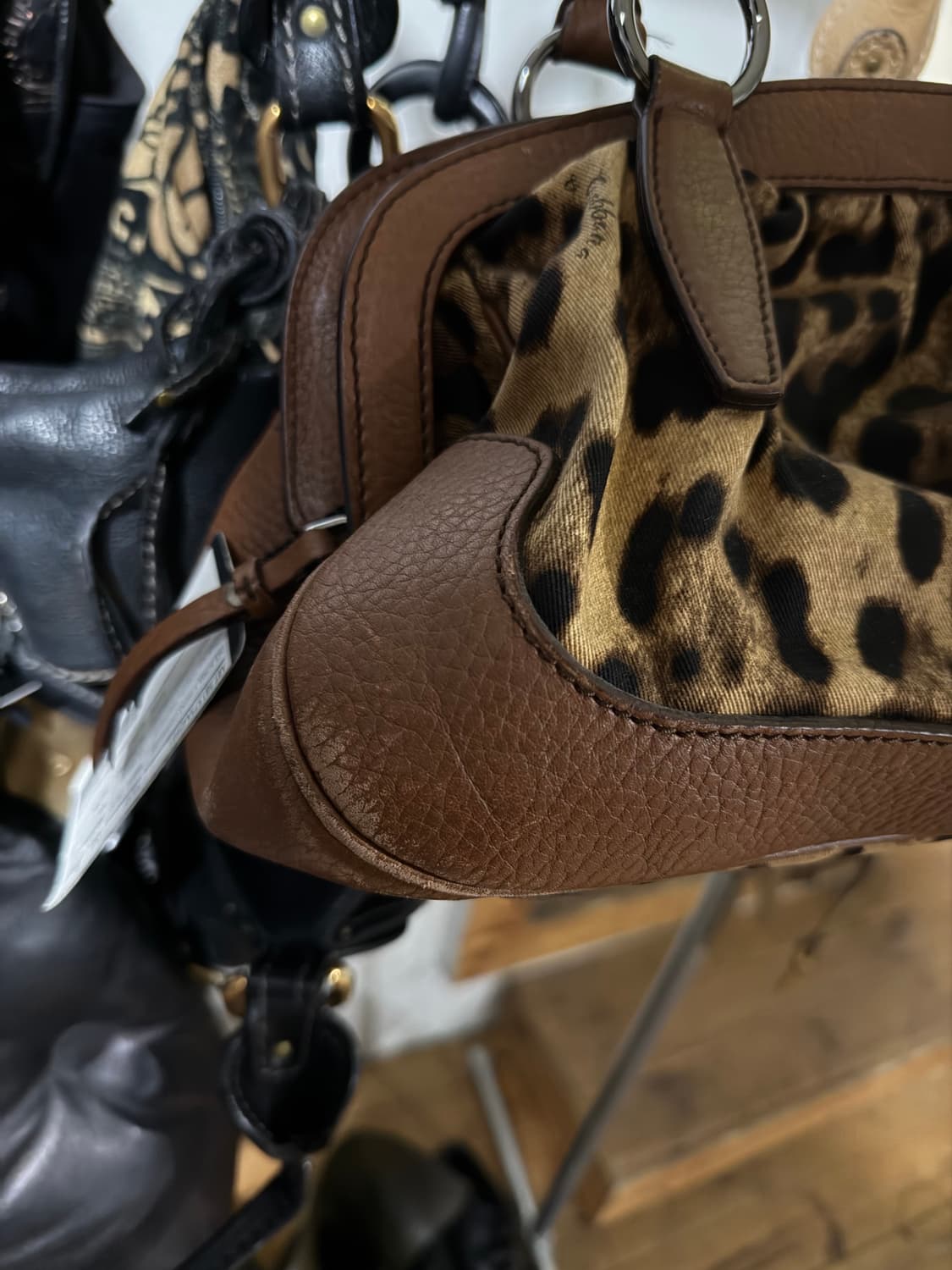 돌체앤가바나 레오파드 숄더백 상품이미지8