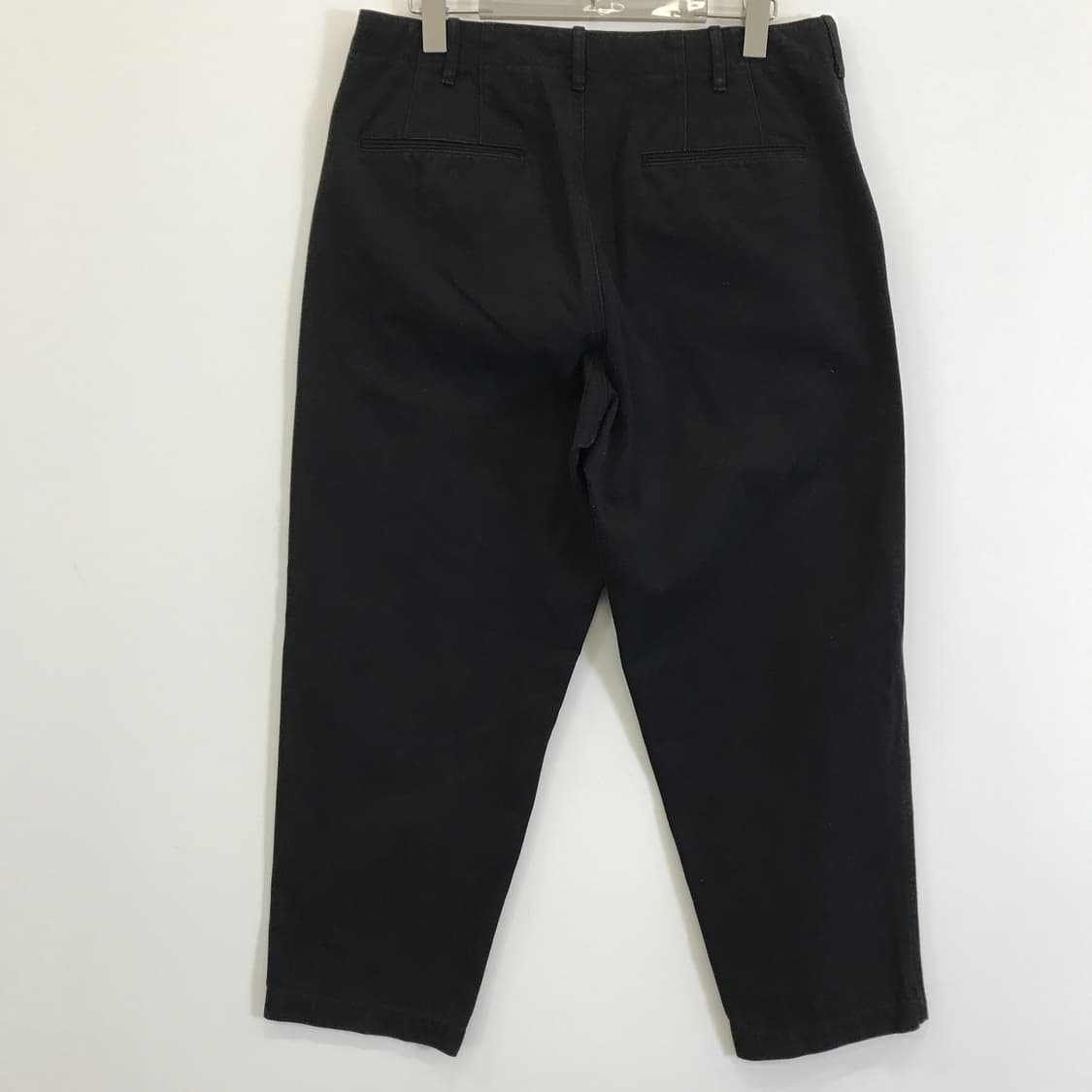 유니클로U 와이드 테이퍼드핏 치노팬츠 [32] 상품이미지3