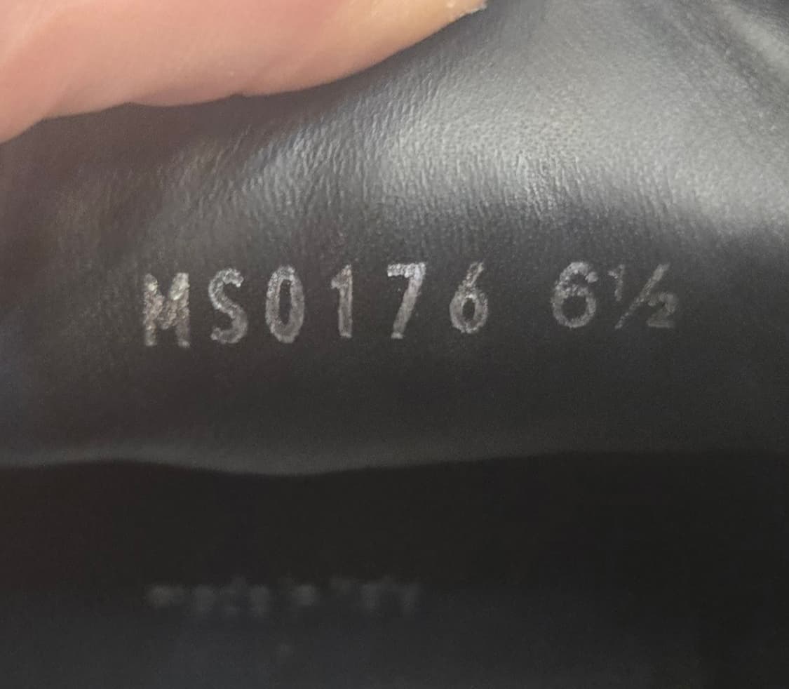 루이비통 1A0U75 블랙 스니커즈 상품이미지7