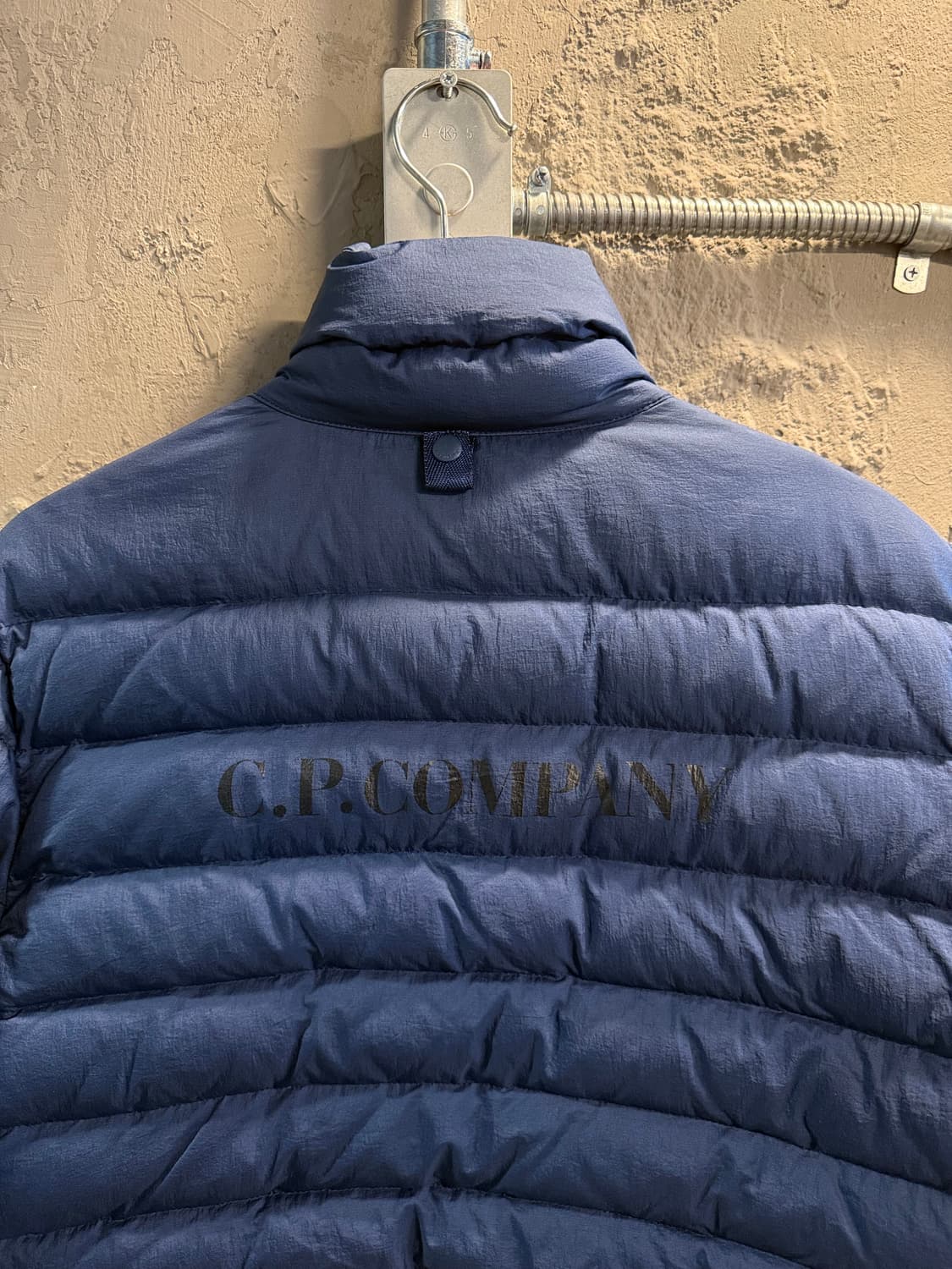 씨피컴퍼니 C.P. COMPANY 다운 패딩 자켓 네이비 상품이미지5