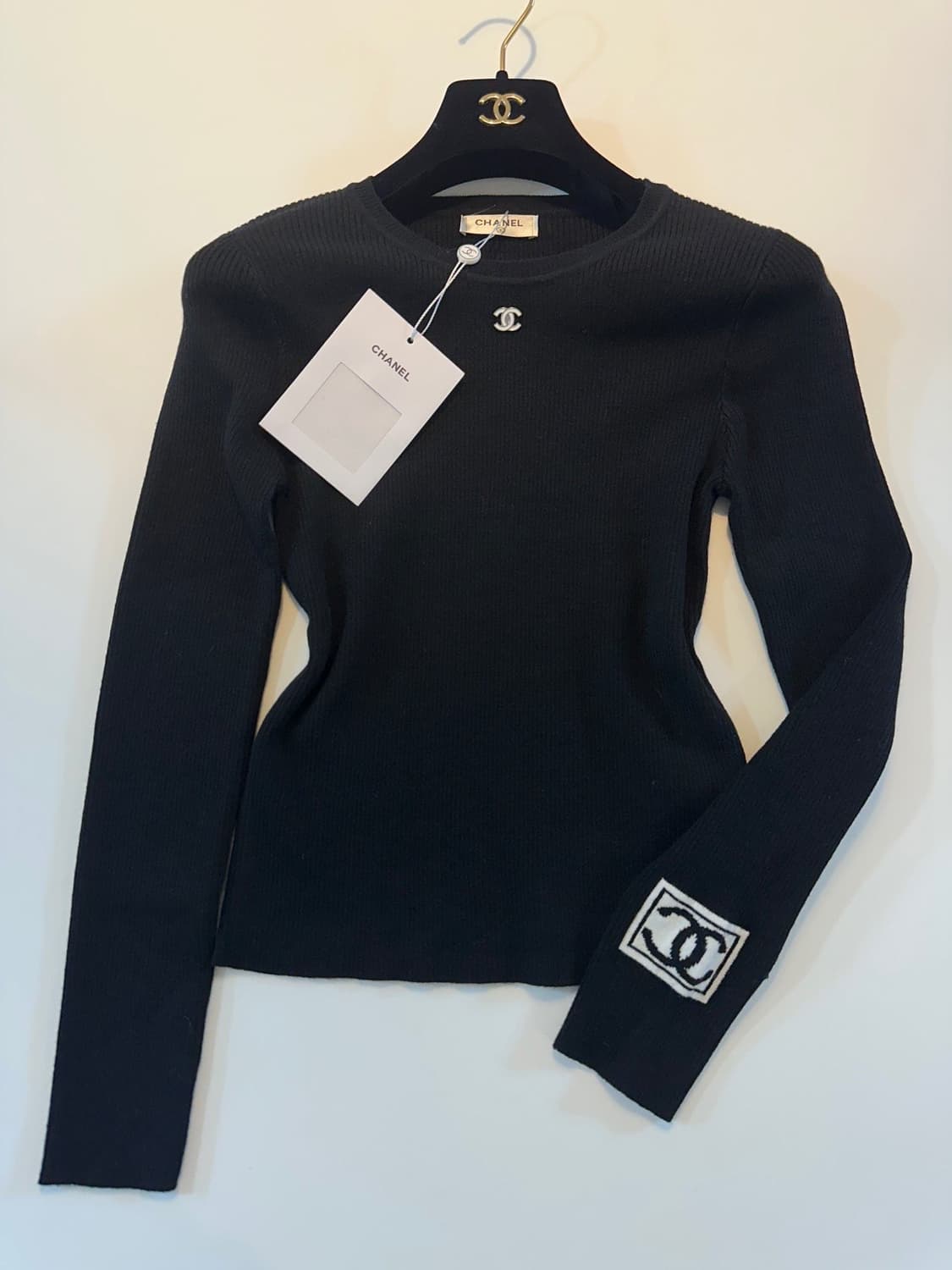 (새상품)샤넬로고니트 상품이미지5