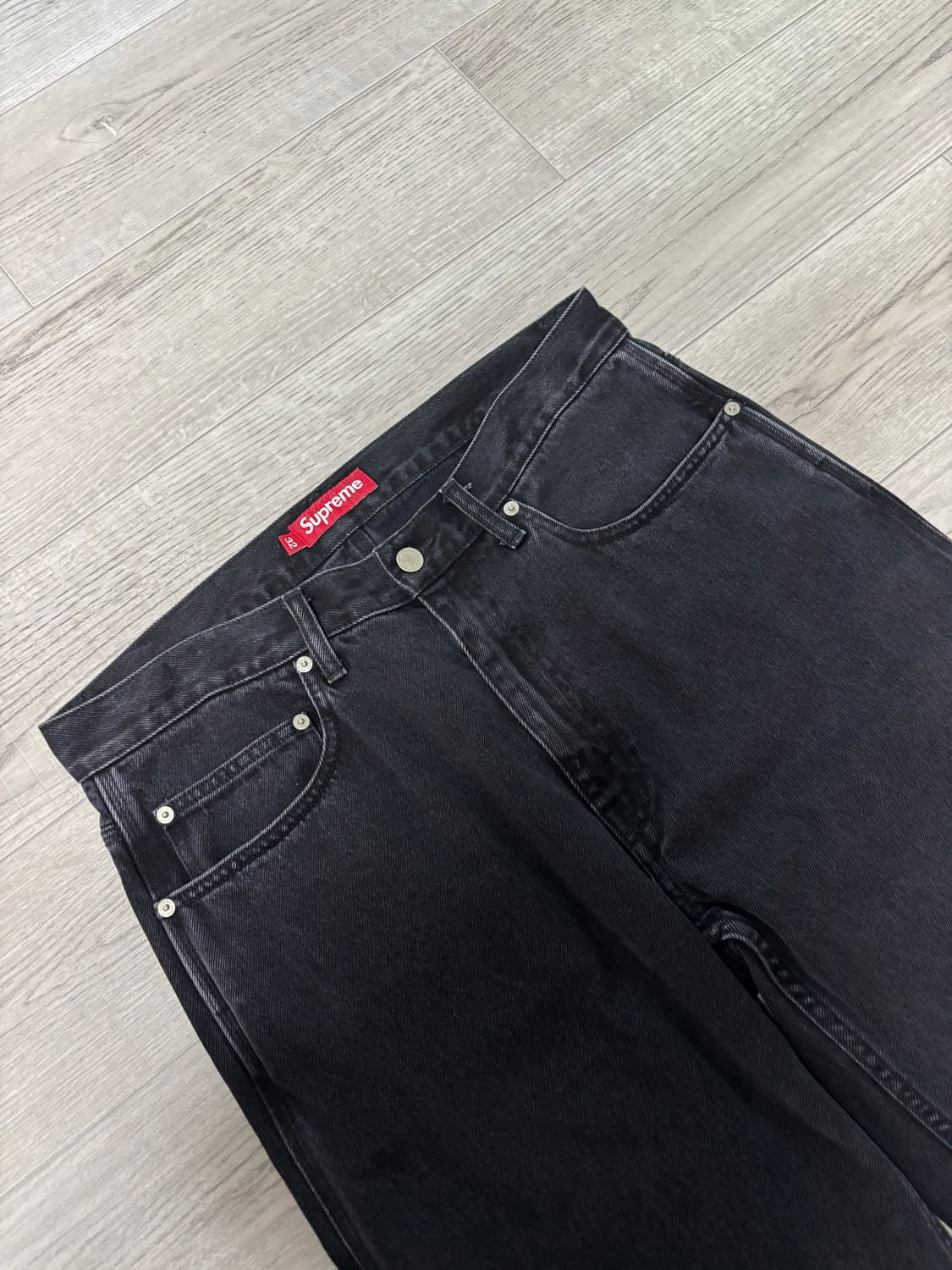 [32] 슈프림 페인터 데님 팬츠 24ss 상품이미지3
