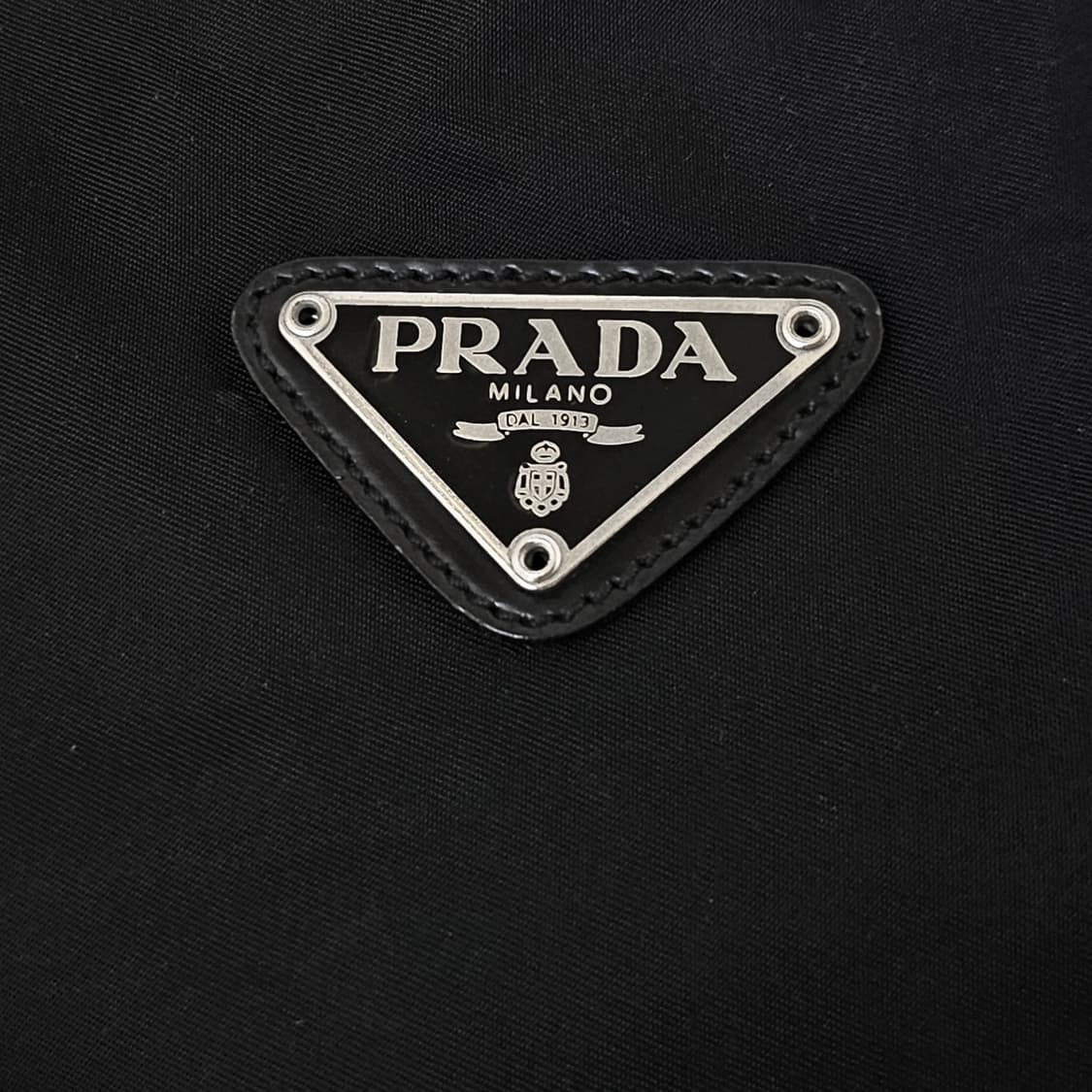 [정품 PRADA] 프라다 포코노 나일론 크로스백 남녀공용 상품이미지2