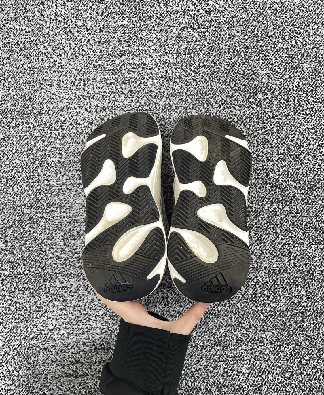 빈티지9. 아디다스 이지 부스트 700 V2 스태틱 운동화 러닝화 상품이미지6