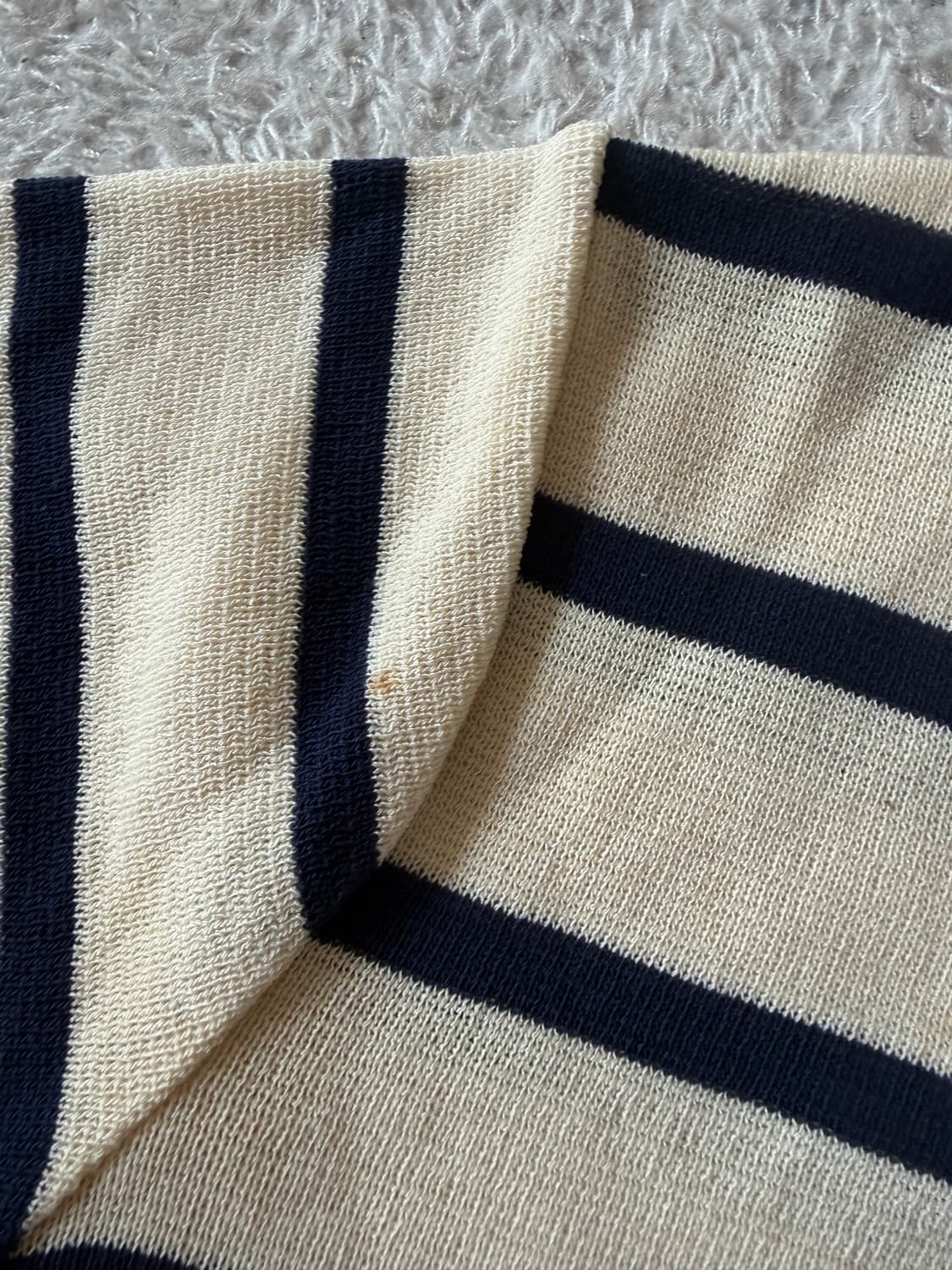 베이지 스트라이프 세미크롭 반팔니트 상품이미지2