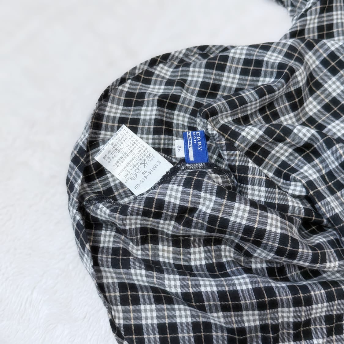 Burberry 버버리 블루라벨 대장템 로걀탑 블라우스 ≽^•⩊•^≼ 상품이미지6