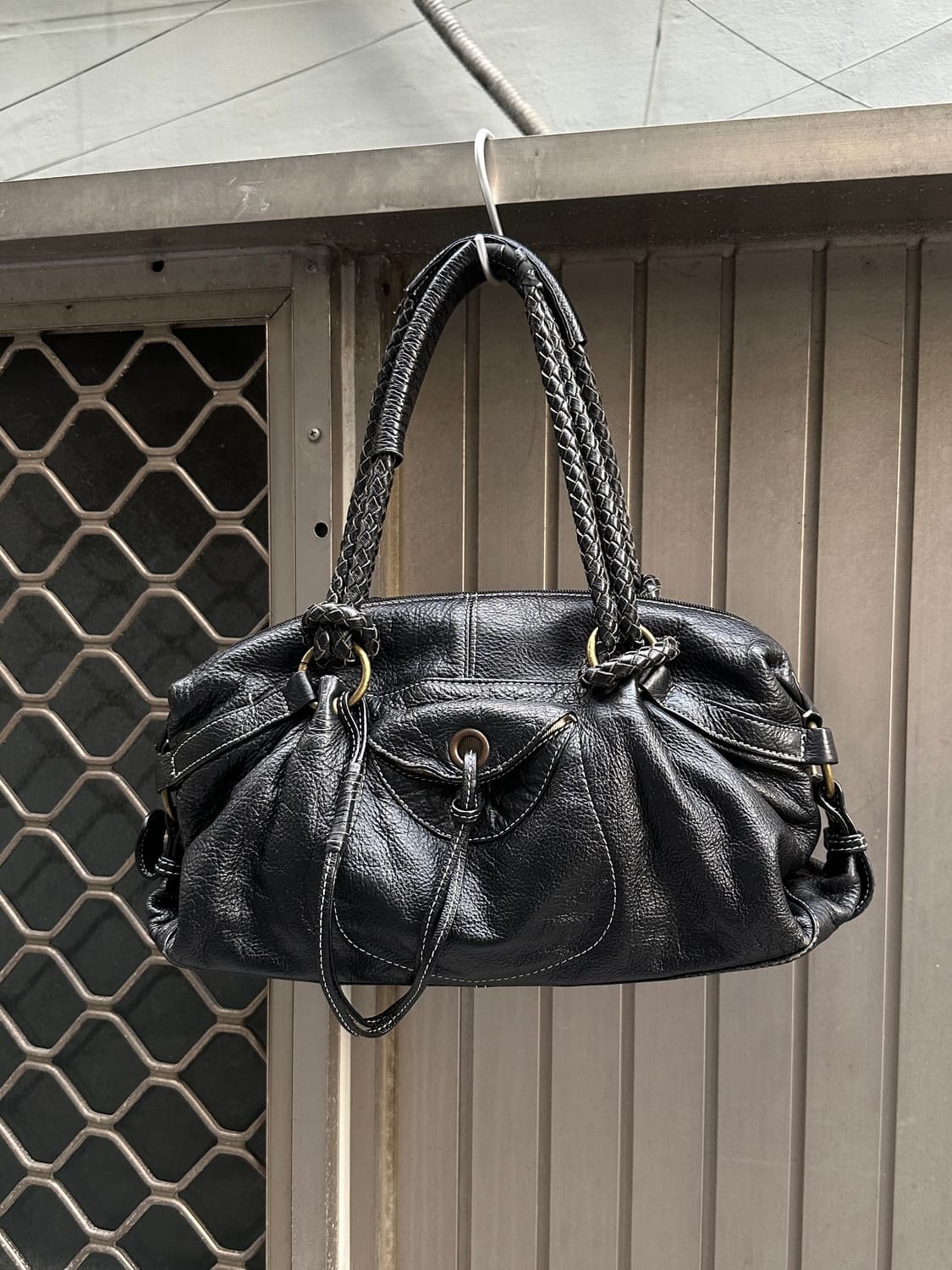 Vintage twisted leather shoulder bag 상품이미지2