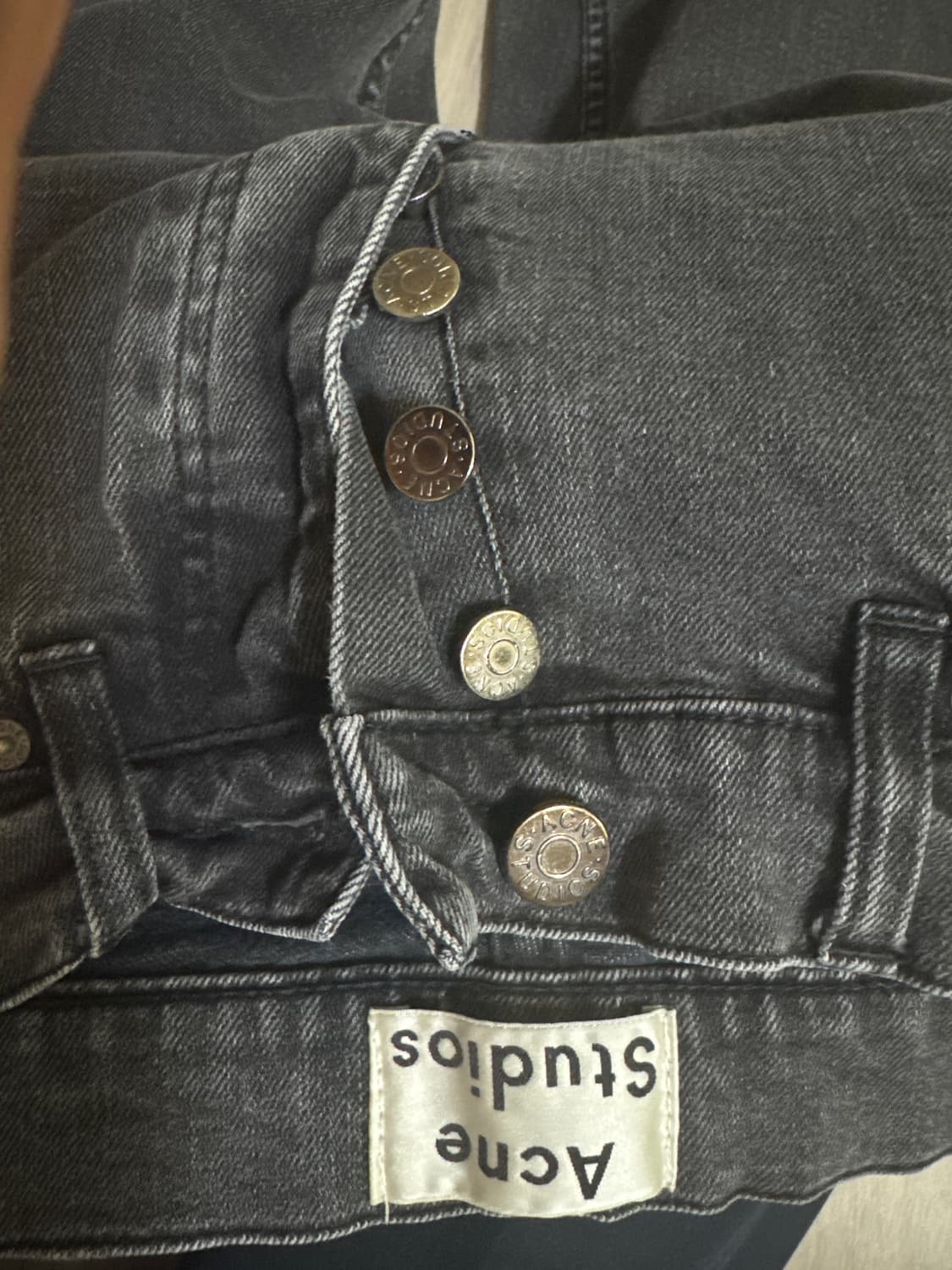 아크네 스튜디오 상품이미지2