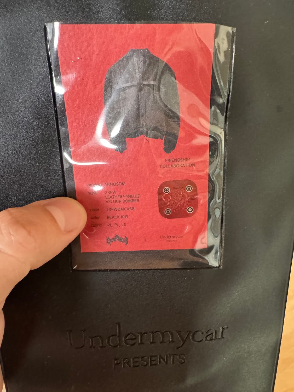 [1] 언더마이카 x 에모스탠스클럽 아크노솜 레더 패널드 벨루어 봄버 상품이미지7