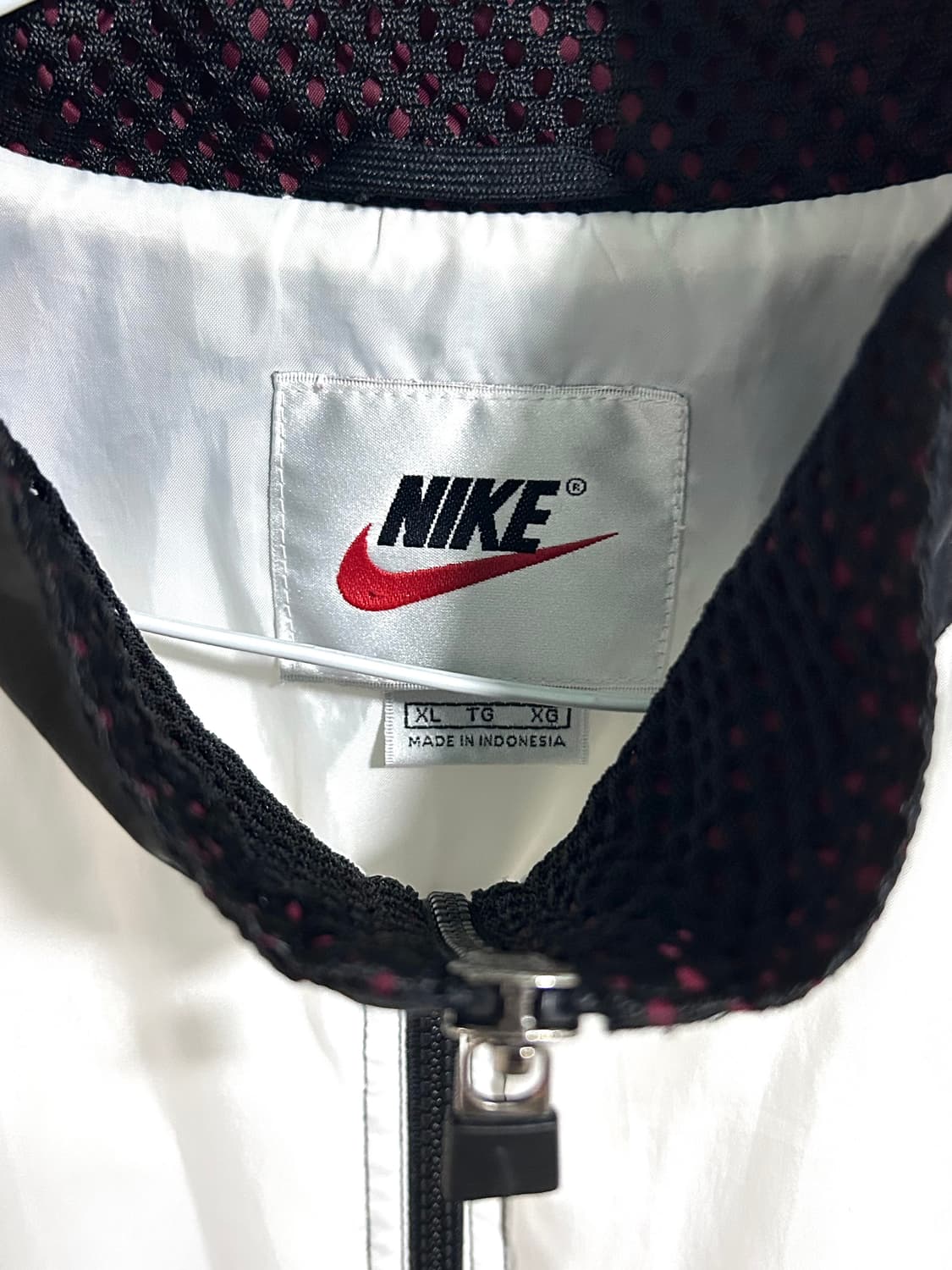 나이키 90s 바람막이 마룬 화이트 상품이미지3