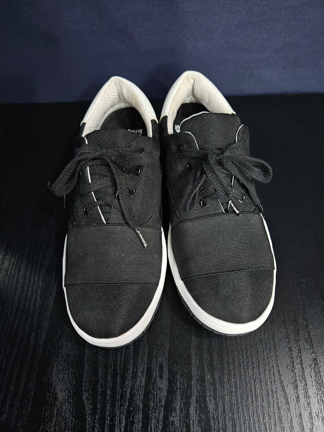 르꼬끄 블랙컬러 남성 250~255 스니커즈  상품이미지1