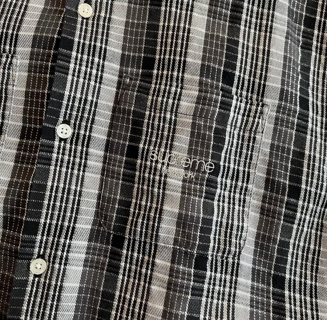슈프림 메탈릭 체크셔츠 23SS 상품이미지5