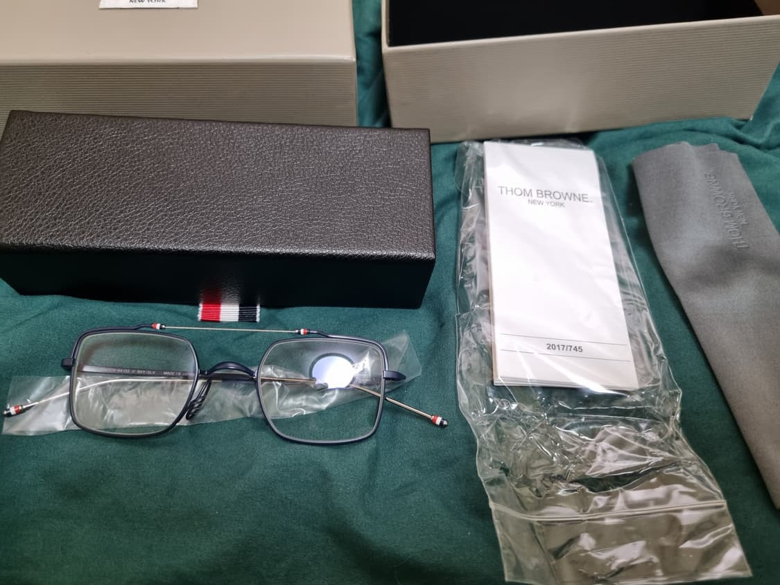 톰브라운 안경 상품이미지2