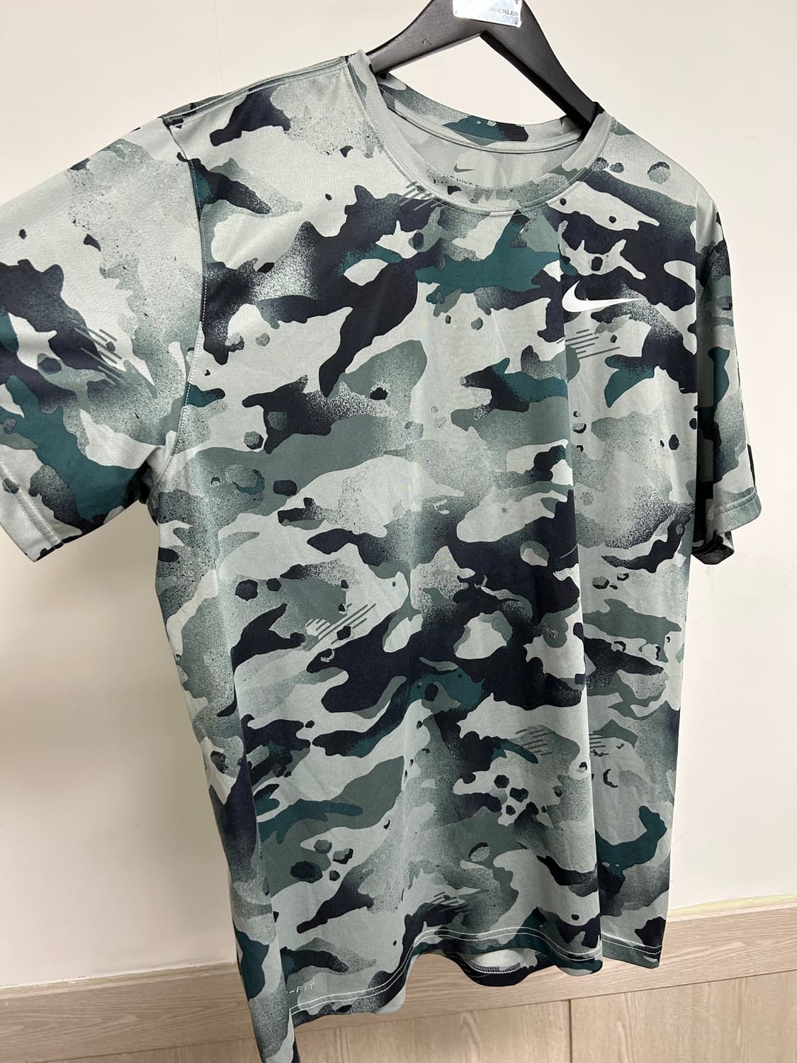 나이키 반팔 티셔츠 카모 패턴 XXL 상품이미지2