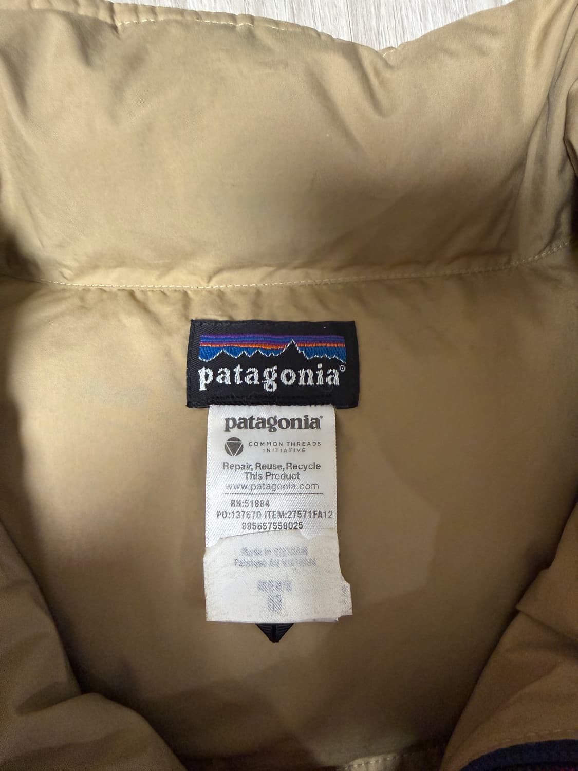 파타고니아 슬링샷 베스트 패딩 조끼 상품이미지4