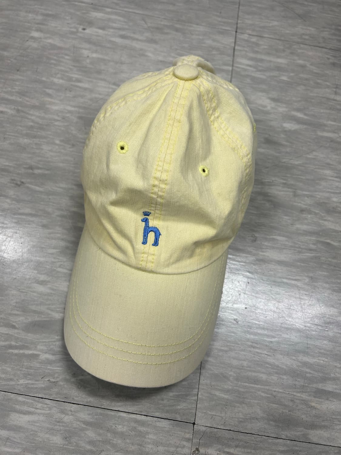 헤지스 옐로우 볼캡 상품이미지1