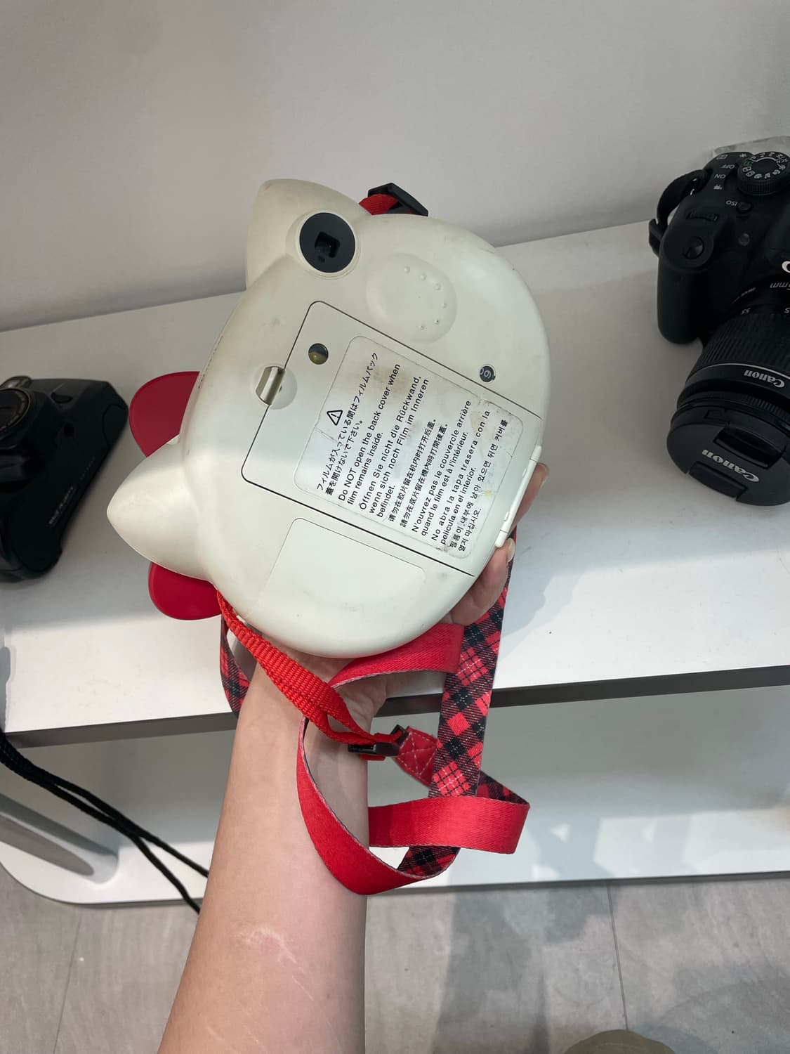 Instax 폴라로이드 카메라(헬로키티 한정판) 상품이미지2