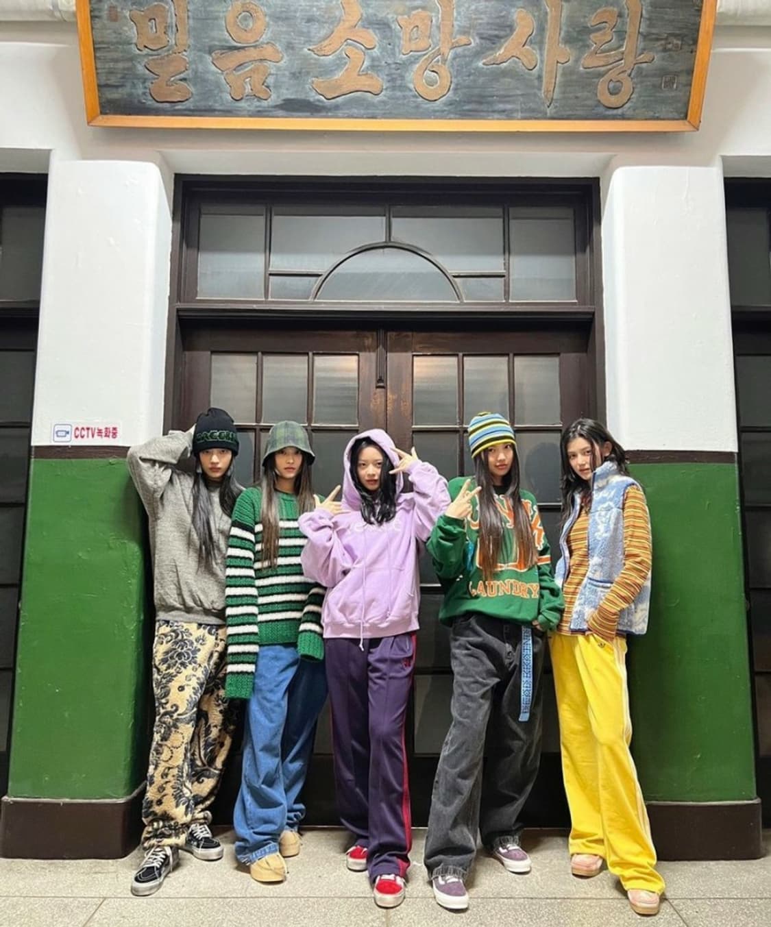 [L] ERL 베니스 반팔 티셔츠 그레이 상품이미지8