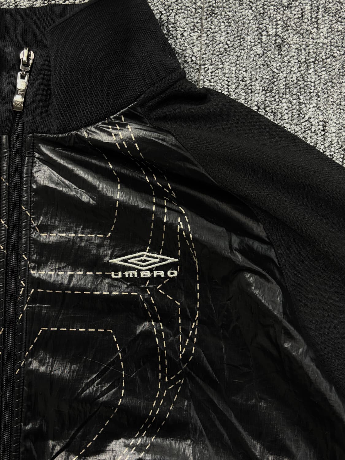 엄브로 하이브리드 집업 자켓 상품이미지5