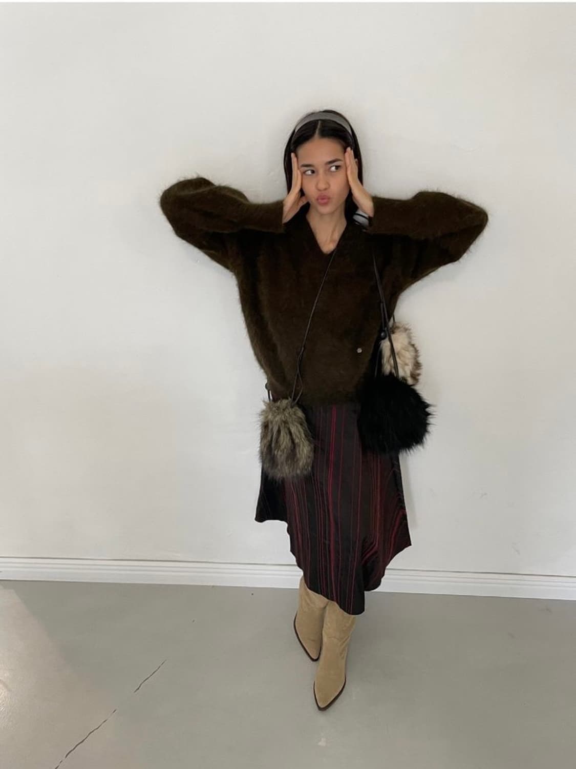 COLOCYNTH) BRUSH WOODENBELL BAG Black 상품이미지3