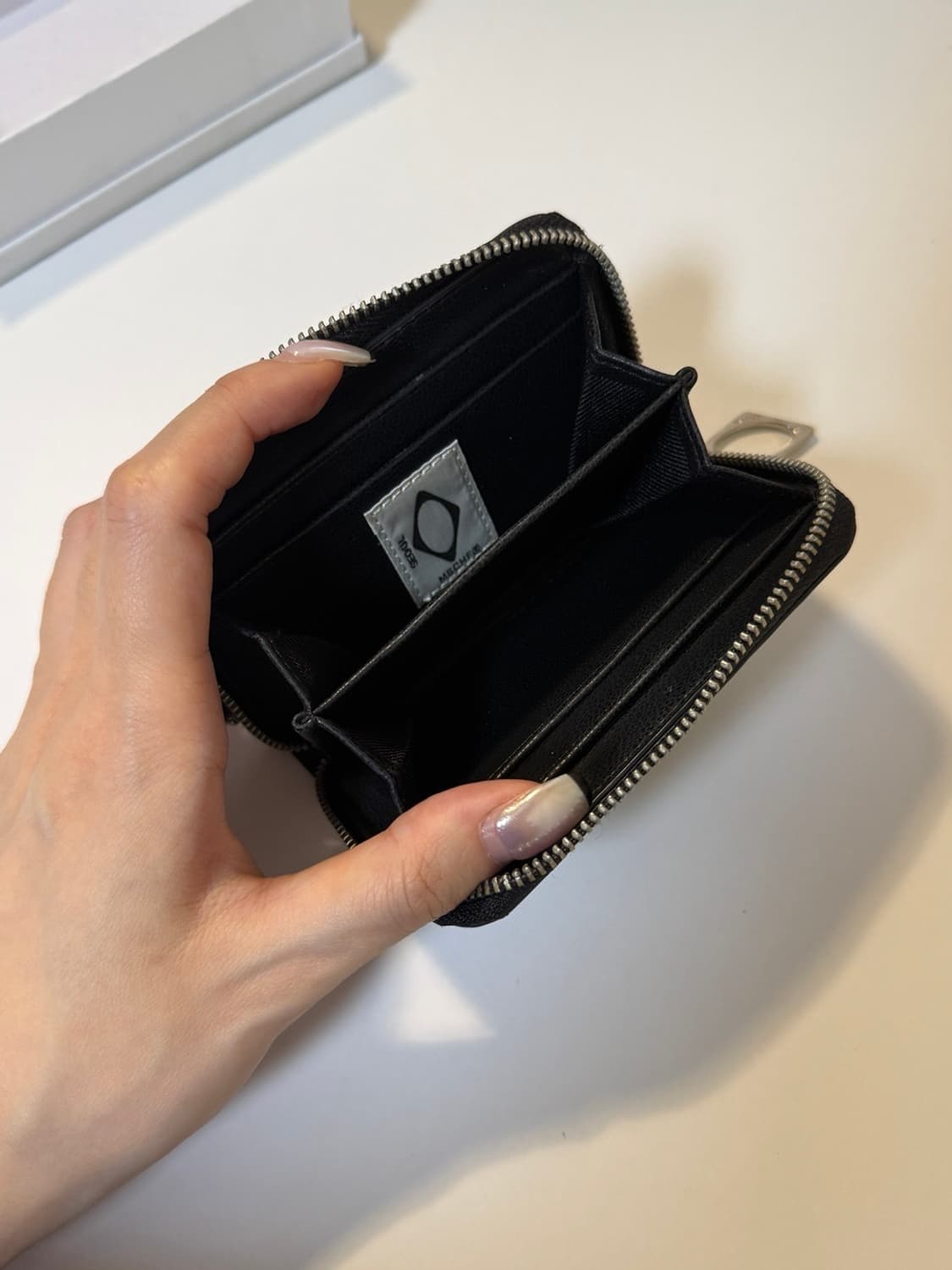 미스치프 롬버스 집 어라운드 월렛 블랙 상품이미지6