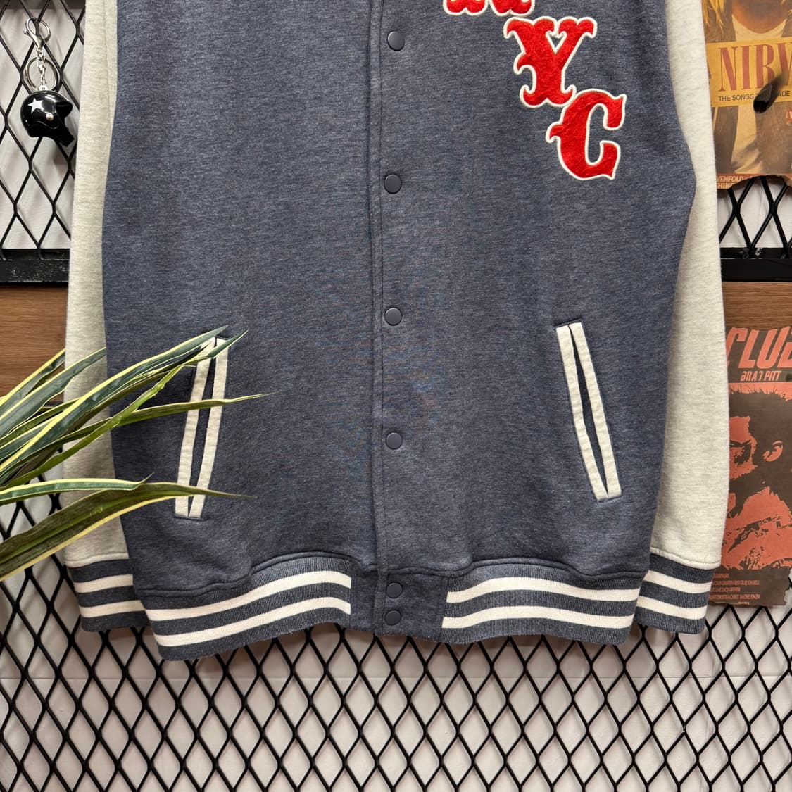 JPN VINTAGE 바시티 자켓 전면 NYC 자수 로고 포인트 네이비 상품이미지4