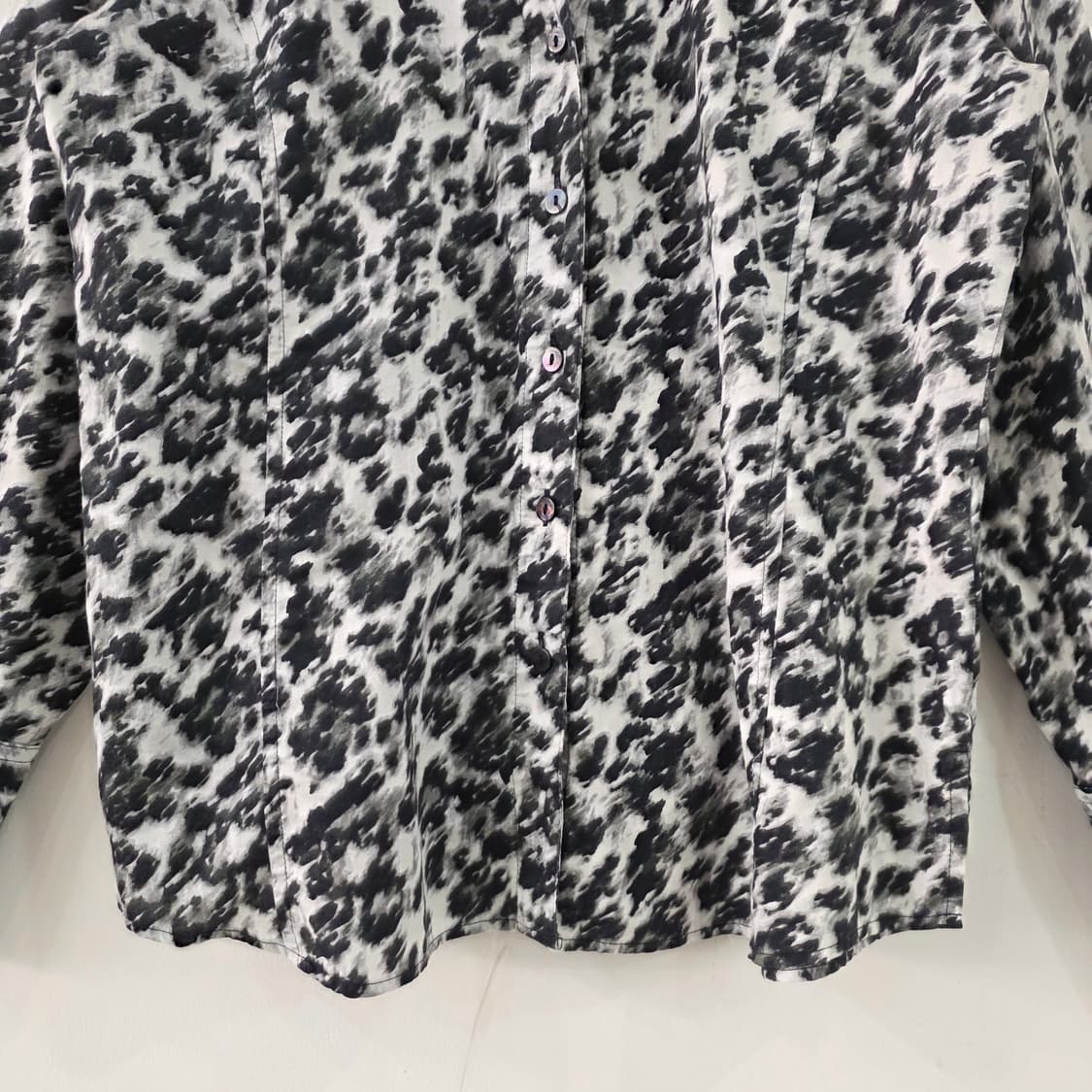 FOXCROFT 블랙&화이트 링클프리 코튼 셔츠 상품이미지4