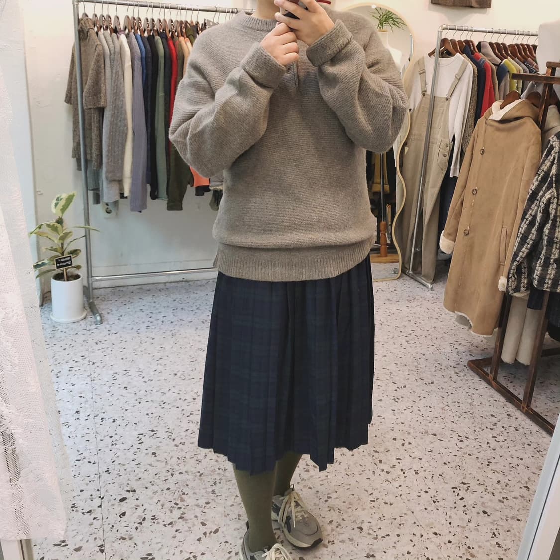 어스뮤직 체크 플리츠 밴딩스커트 상품이미지9