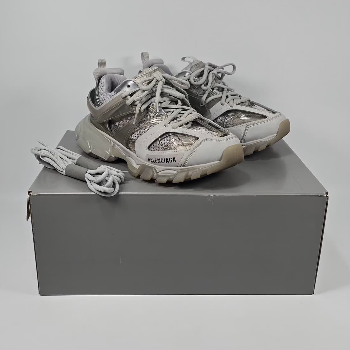 발렌시아가 우먼스 트랙 클리어 솔 스니커즈 ( 250 ) 상품이미지1