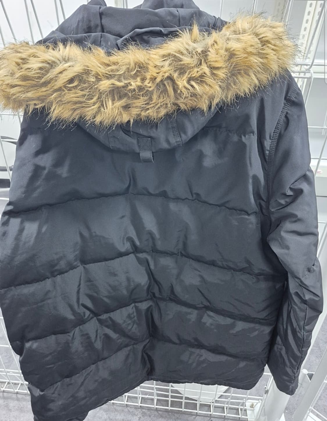 타미힐피거 정품 오리털패딩 110사이즈 팝니다 상품이미지2