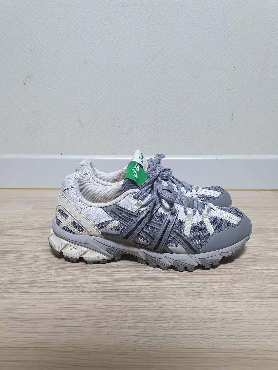 아식스 젤 소노마 15-50 오이스터 운동화 265 상품이미지1