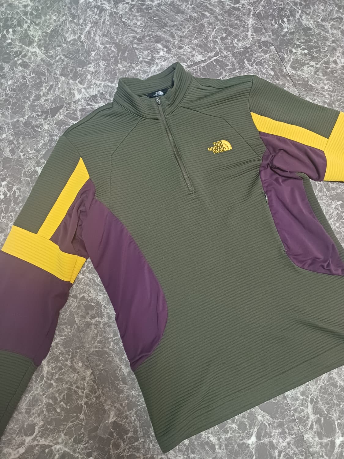 노스페이스 집업 상의 상품이미지1