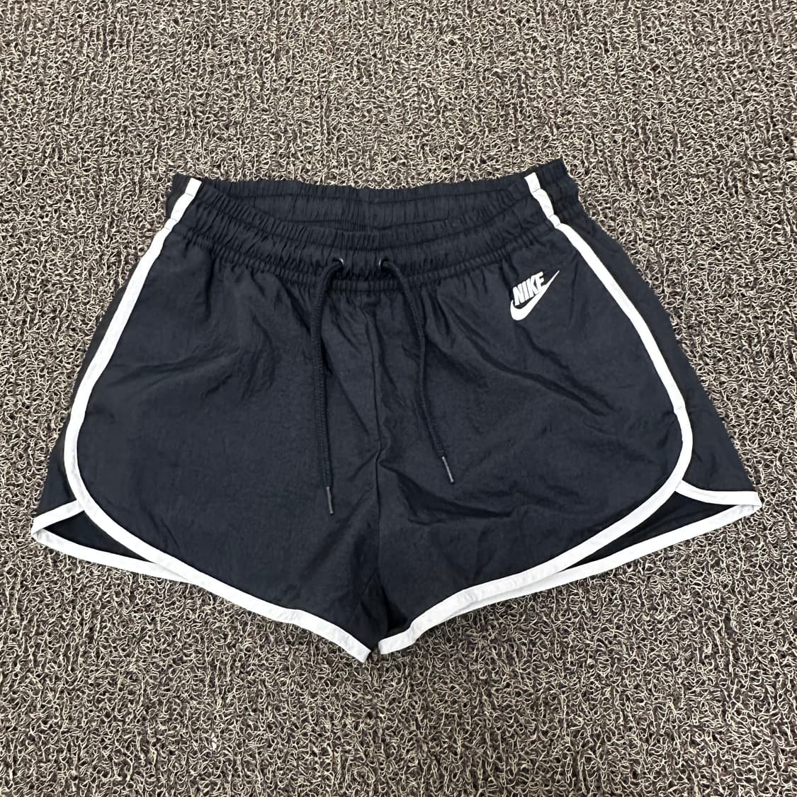 NIKE 나이키 나일론 여성 반바지 운동복 블랙 L 상품이미지1