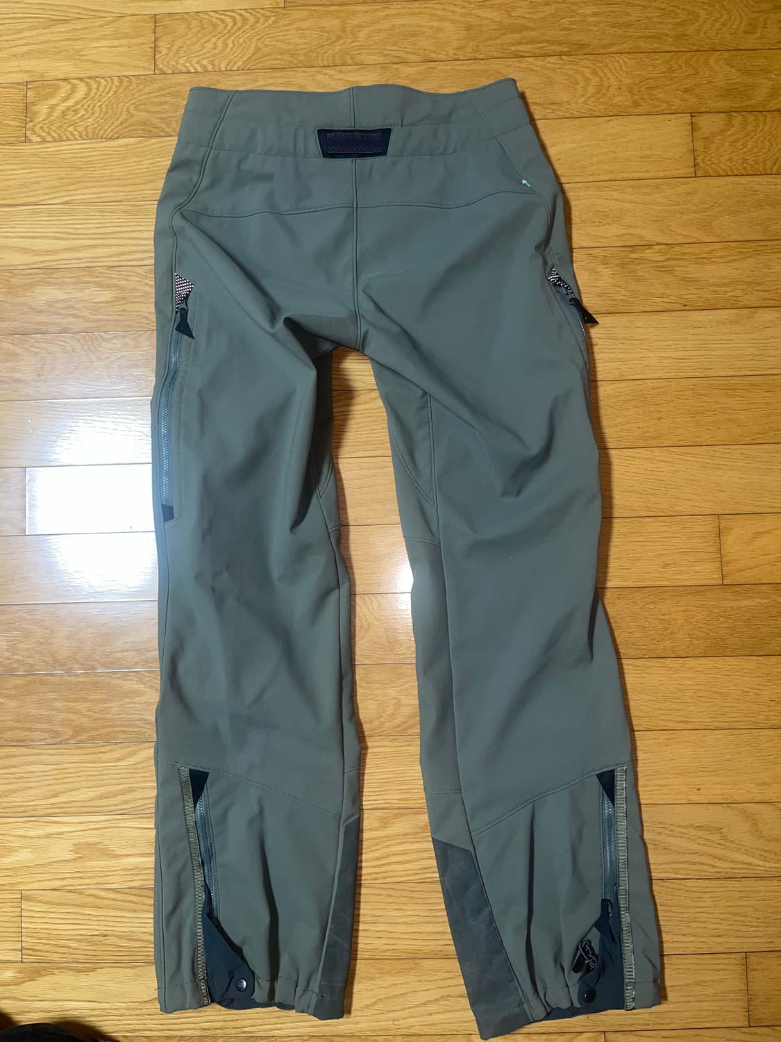 클라터뮤젠 등산바지 상품이미지2