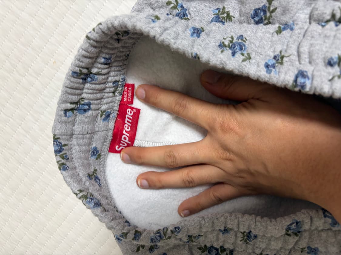 슈프림 플라워 프린트 스웻쇼츠 상품이미지4