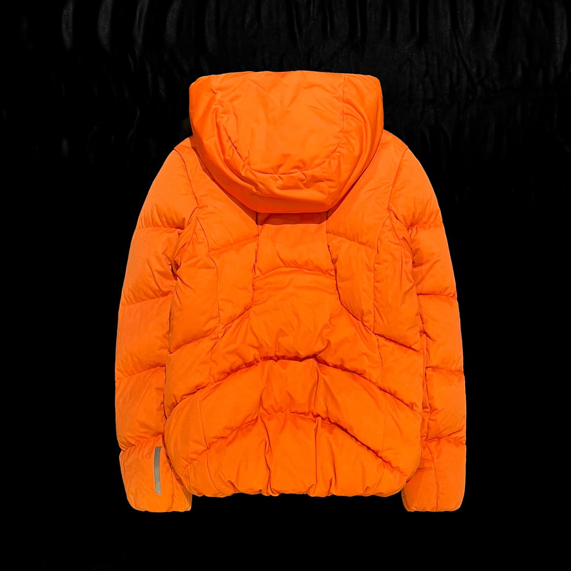 살로몬 오렌지 패딩 상품이미지2