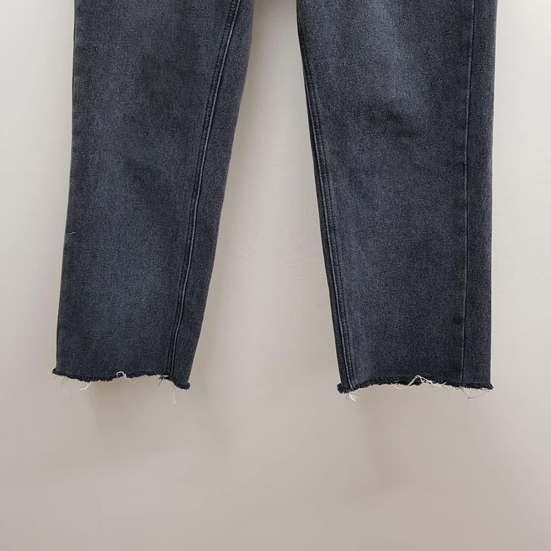 구호플러스 2022 스트레이트 데님 팬츠  2사이즈 상품이미지3