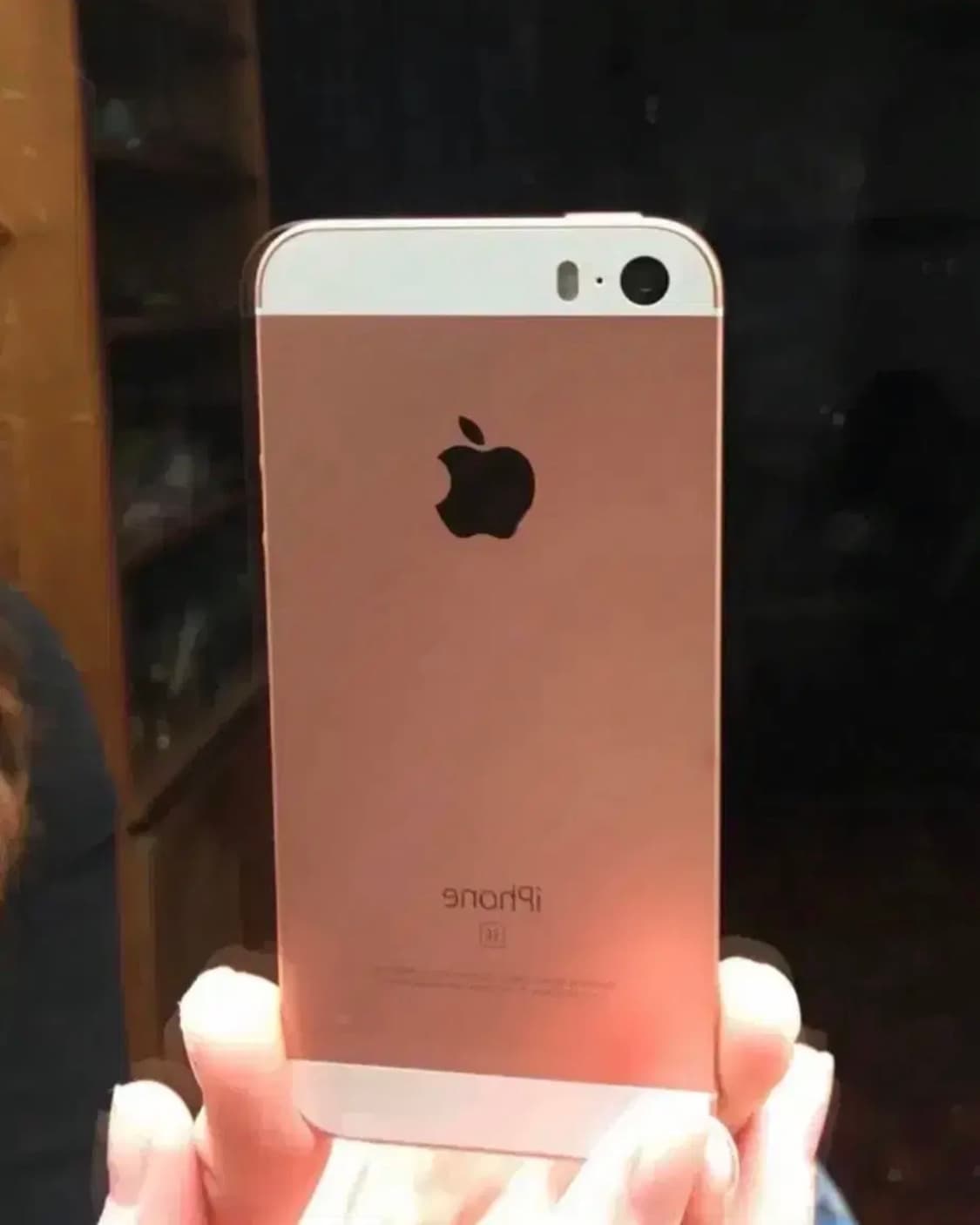 아이폰 se1 로즈골드 32기가 상품이미지1