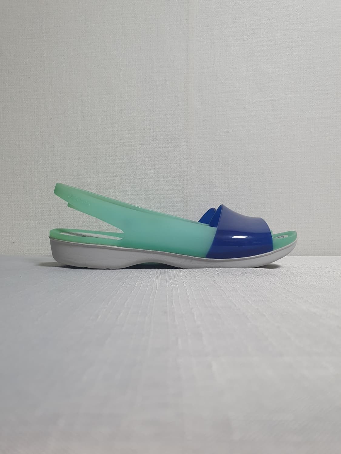 크록스 컬러블록 슬링백 샌들 민트 블루 230mm 상품이미지6