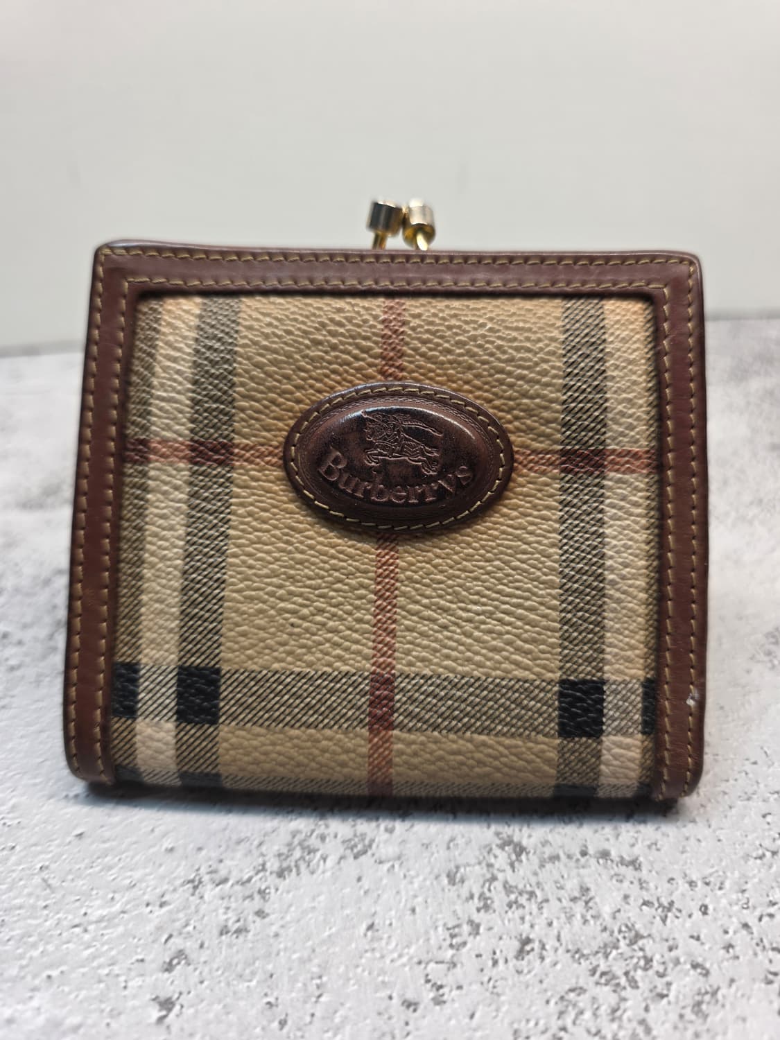 버버리 빈티지 노바체크 코팅 캔버스 키스락 컴팩트  지갑 상품이미지1