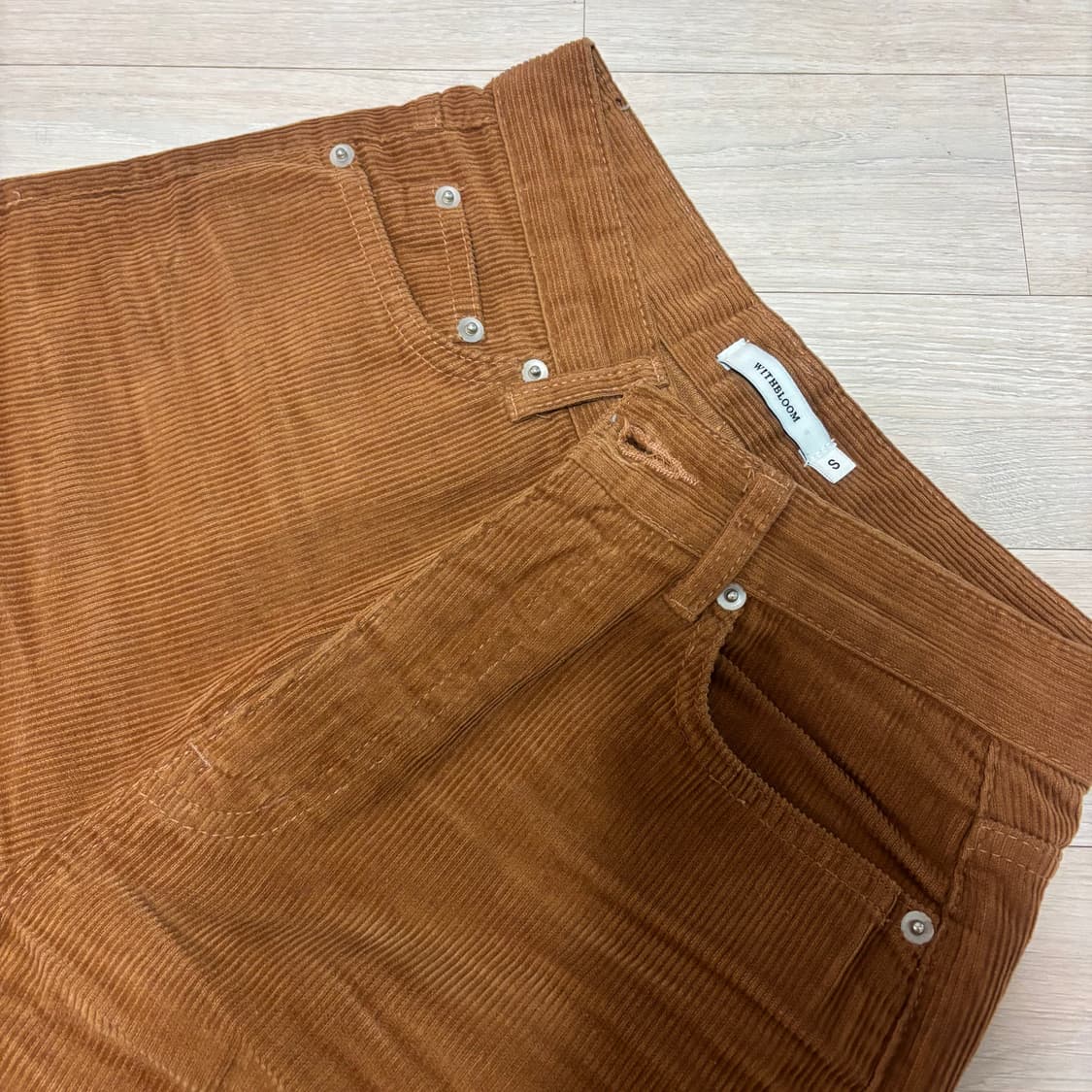 위드블룸 코듀로이 팬츠 카멜  상품이미지4
