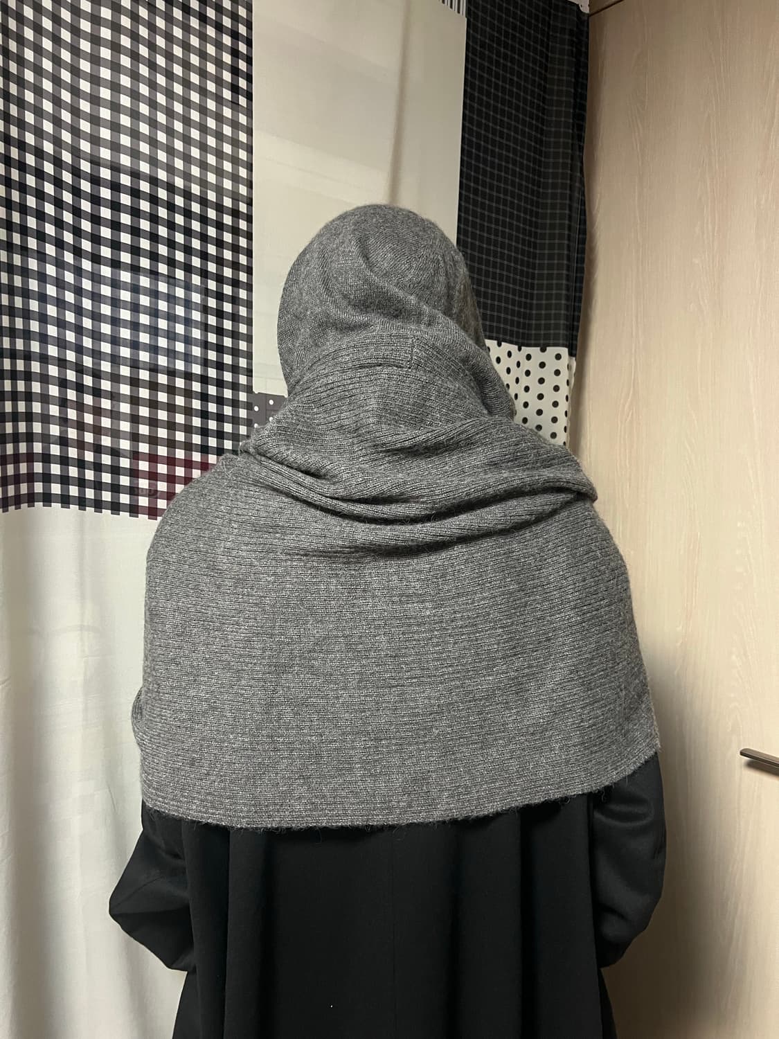 앤 드뮐미스터 후드 머플러 상품이미지5