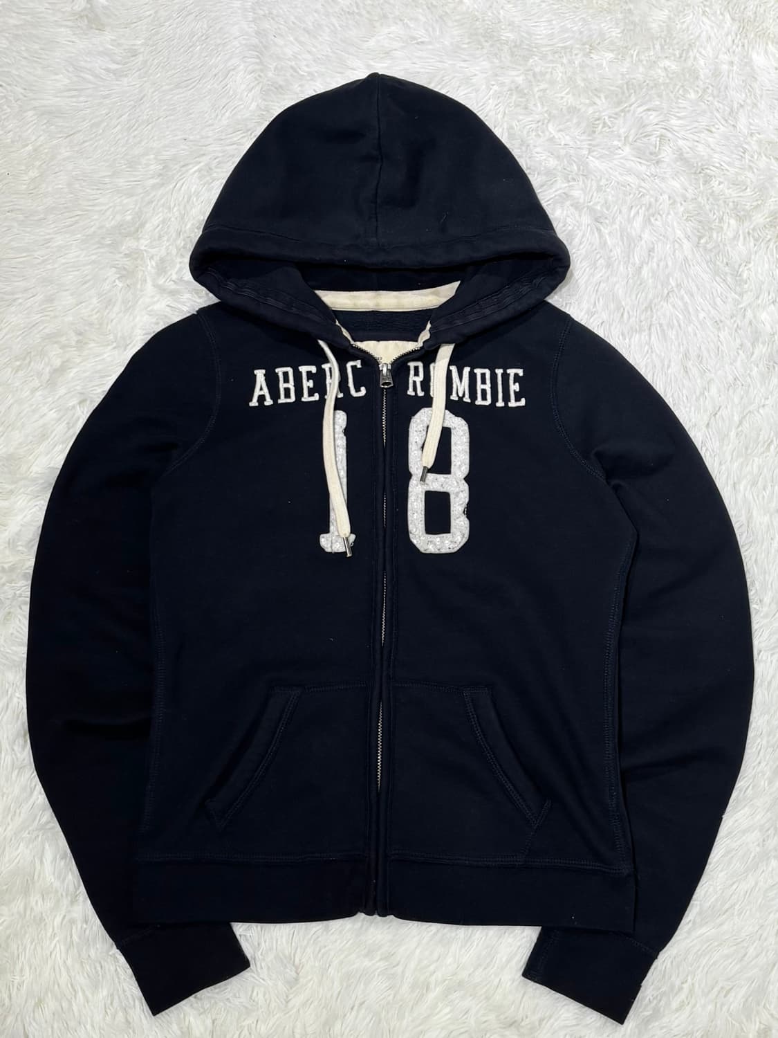 아베크롬비 블랙 빅로고 후드집업 상품이미지4