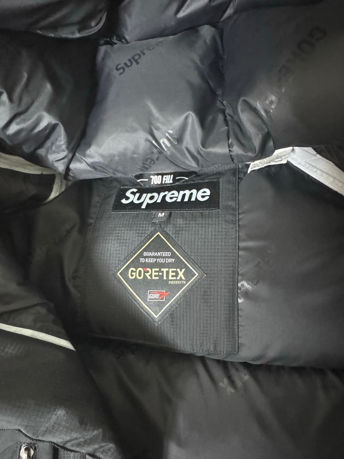 슈프림 고어텍스 700필 다운 패딩 파카 M 상품이미지5
